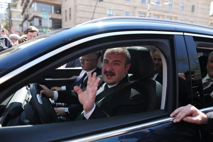 Bakan Varank, TOGG ile Sahaya İndi