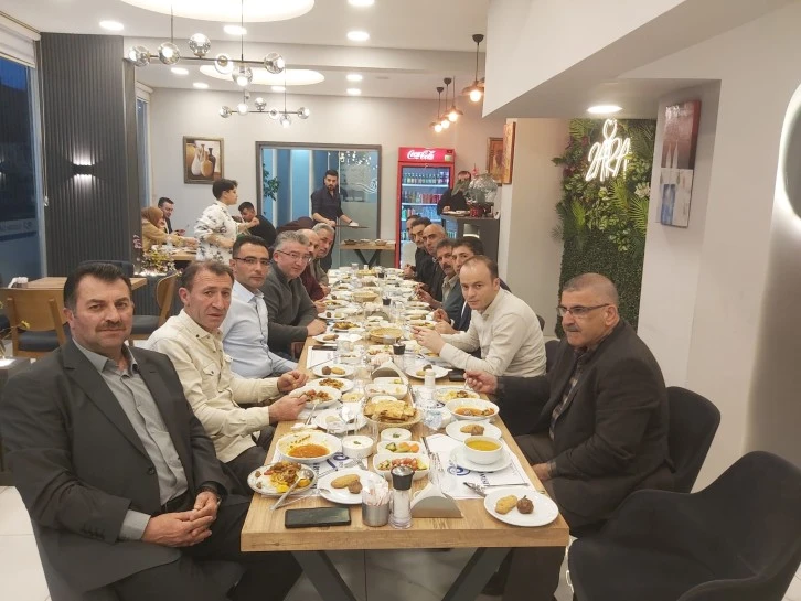 Çelik, Muhtarlarla İftarda Buluştu