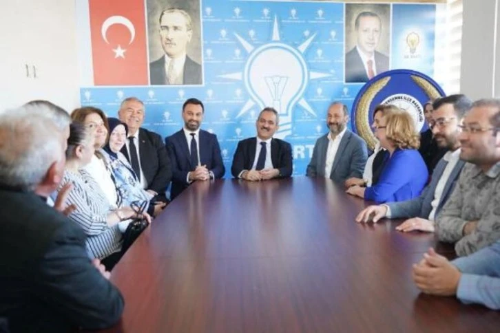 Afetzede Çocuklara Bayram Hediyesi