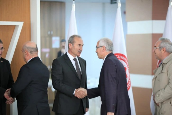 Rektör Yıldız Personelle Bayramlaştı