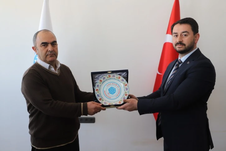 Yeni Dekan Başdemir Oldu