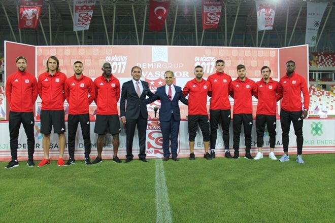 TARAFTARLARA TANITILDILAR