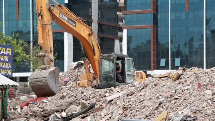 Galeria Sitesinden 300 Kamyon Hafriyat Çıktı