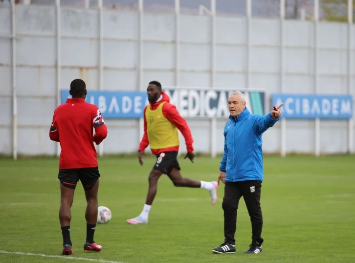 Sivasspor'da, Fenerbahçe Mesaisi