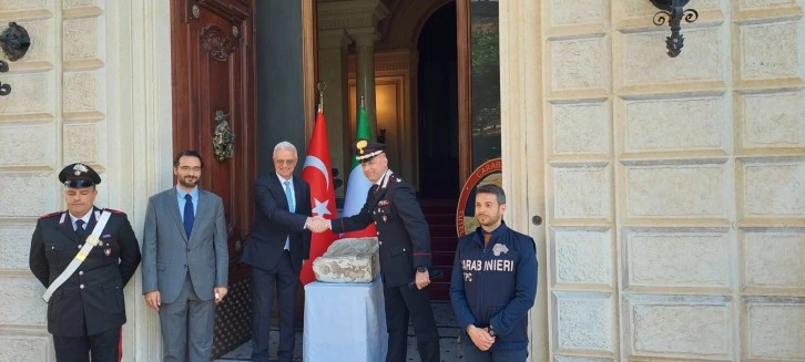 Bakan Ersoy: İtalya'dan Teslim Aldık
