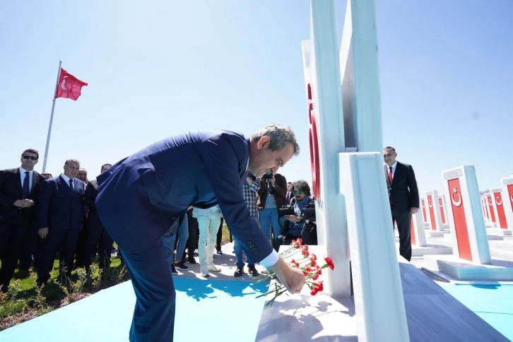 "465 Bin Depremzede Okul ve Yurtlarda Kaldı"