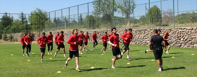 BELEDİYEDE KAMP DEVAM EDİYOR