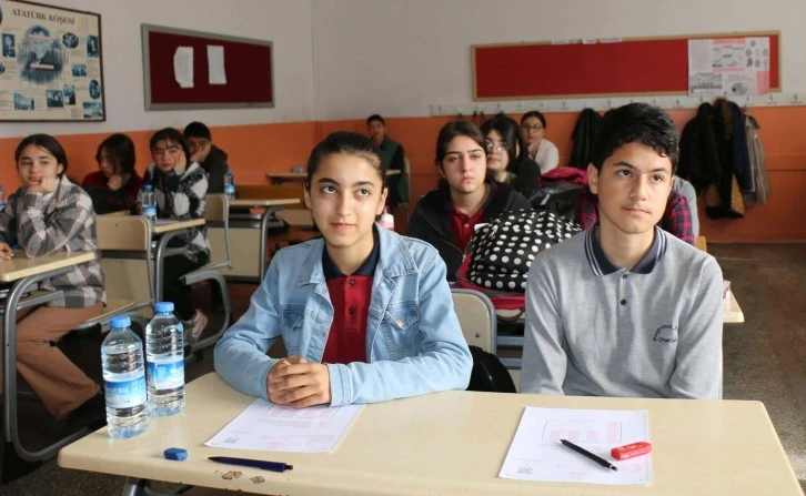 Bu Sınavlar Gerçeği Aratmıyor