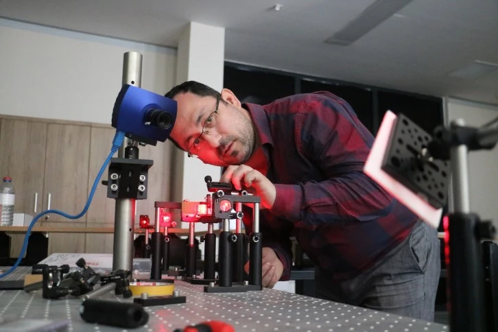 SBTÜ Optik Lens Yapacak