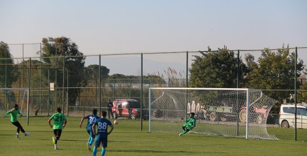 BELEDİYE´DEN DERSİM´E 4 GOL