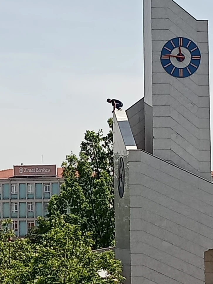 Tehlikeli Tırmanış Kameralara Yansıdı