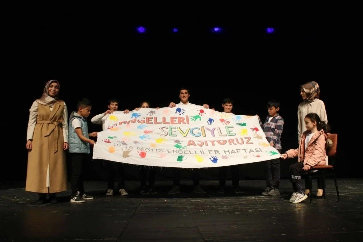 Özel Öğrenciler Yeteneklerini Sergiledi