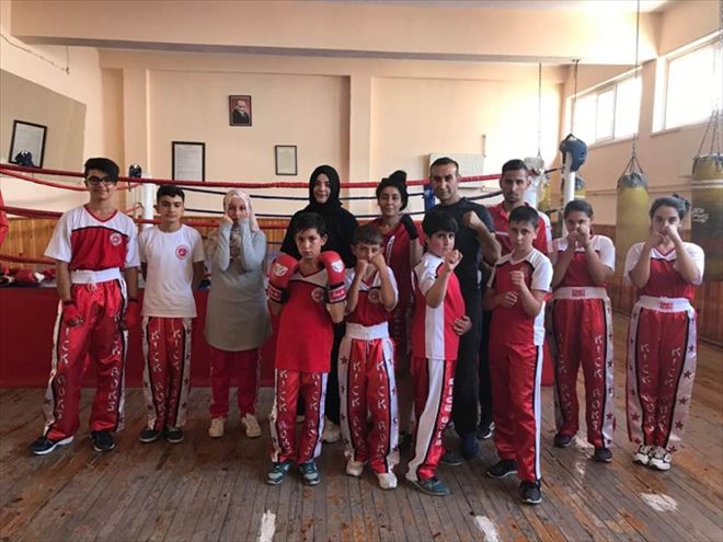 KİCK BOKS´TA ÇALIŞMALAR SÜRÜYOR