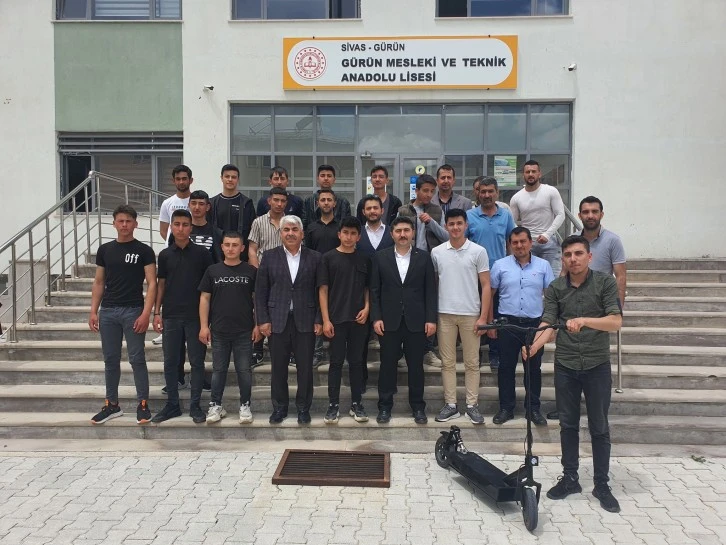 Öğrenciler Elektrikli Scooter Tasarladı