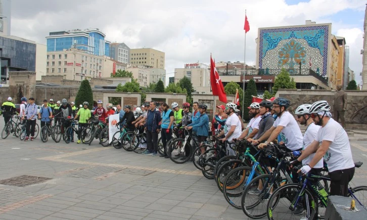 Çanakkale Şehitleri İçin Pedal Çevirdiler