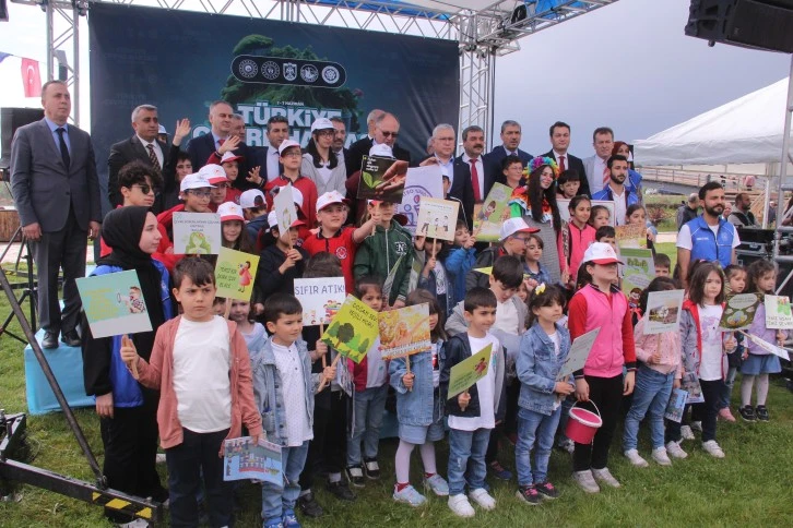 Çevreci Hanımlar Ödüllendirildi