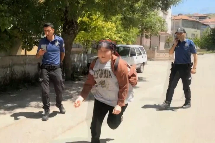 Bunalıma Giren Vatandaş Polis ve Gazetecilere Saldırdı