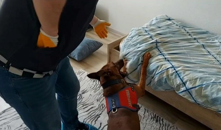 Yatağın Altına Gizlenen 2 Kilo Uyuşturucu Ele Geçirildi