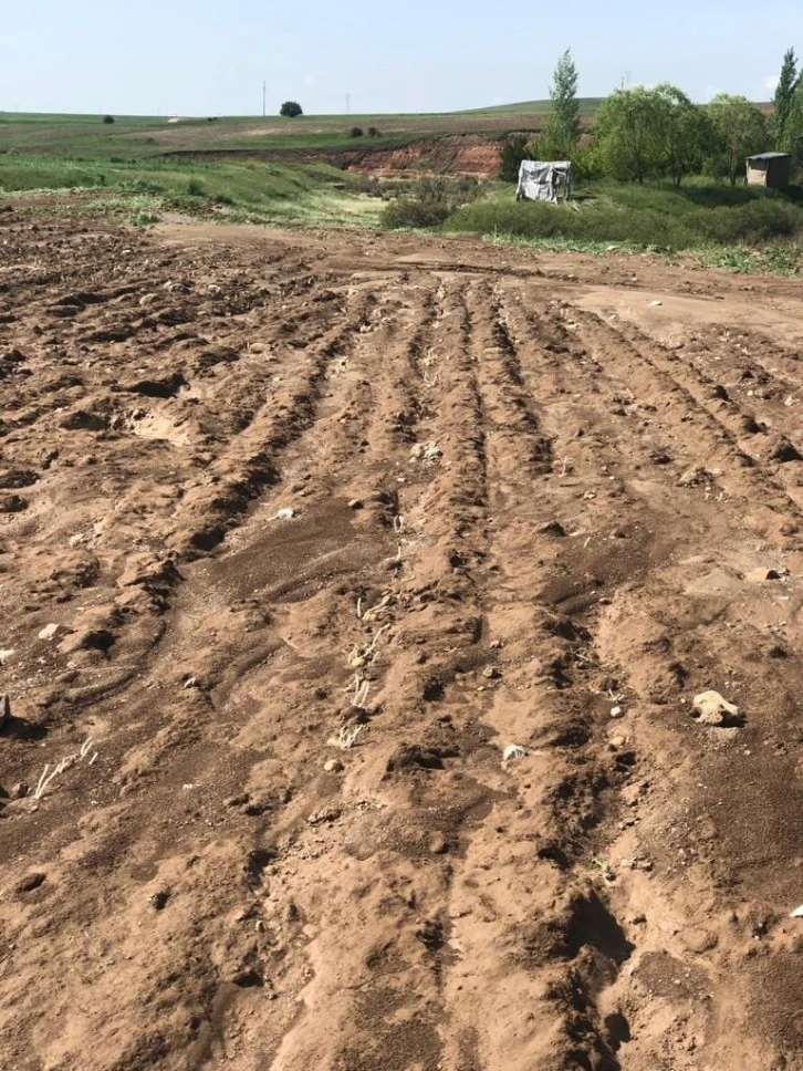 Sel Çiftçiyi Vurdu