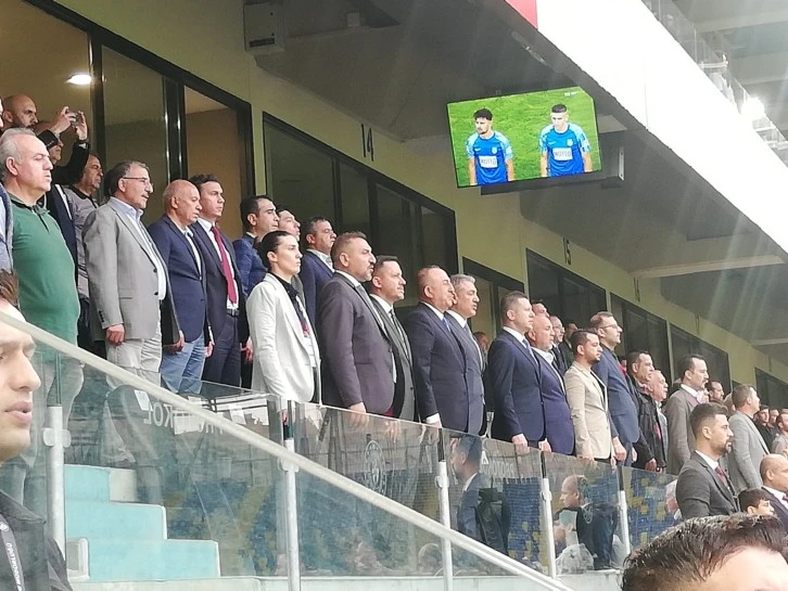 Eski Bakan Final Maçında