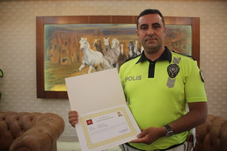 Vatandaşı Kurtaran Polis Ödüllendirildi