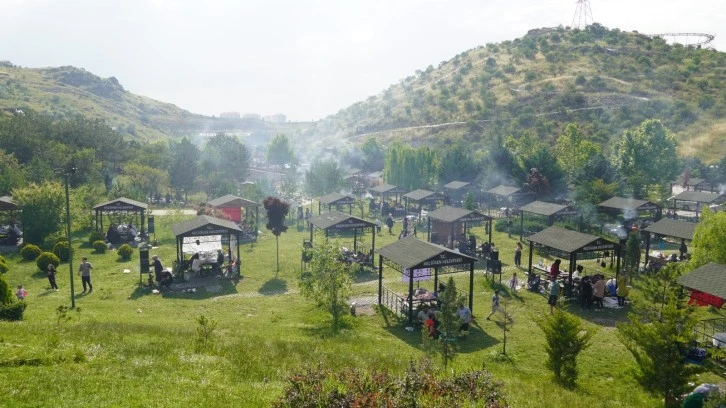 Piknikseverlerin Adresi Oldu