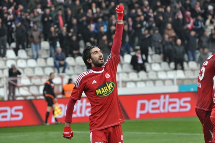 Burhan Eşer Futbolu Bıraktı