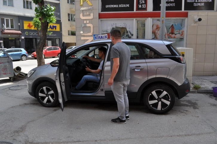 Bayram Öncesinde Araç Kiralamaya Yoğun İlgi