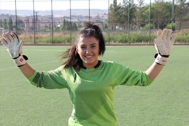 MUSLERA´YI ÖRNEK ALIYOR