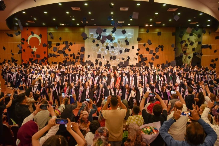 Mezuniyet Heyecanı Sürüyor
