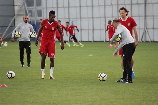 BOYE VE ERGİN TAKIMDA