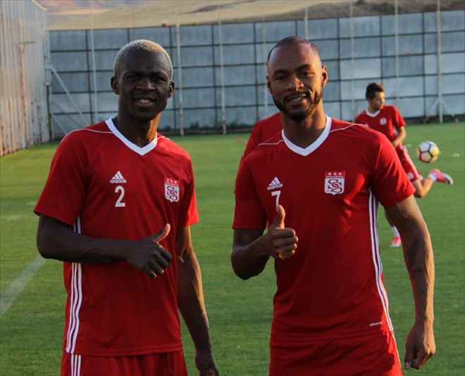 Kone ve Leandro  ?GOLLERE DEVAM EDECEĞİZ?