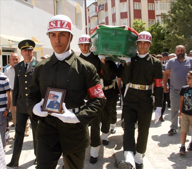 KIBRIS GAZİSİ SON YOLCUĞUNA UĞURLANDI