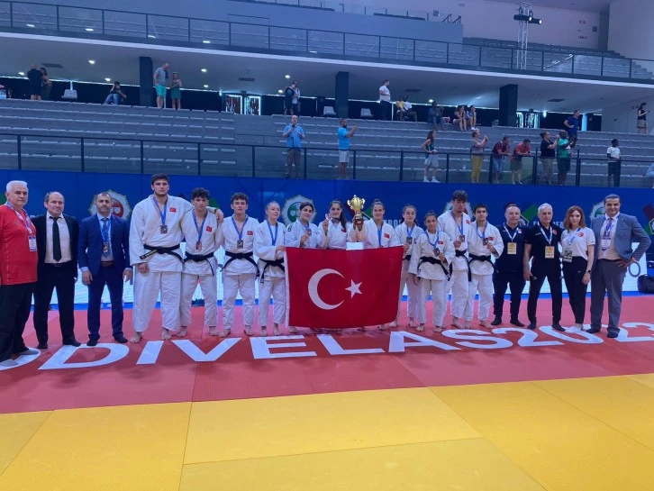 Sivaslıları Gururlandırdı