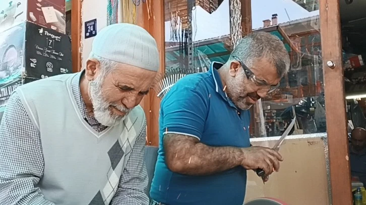 Baba Oğulun Bayram Mesaisi