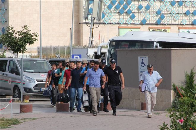 ASKERLERE YÖNELİK FETÖ/PDY OPERASYONU