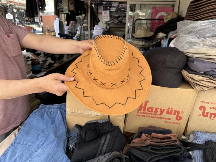 Sıcak Hava Şapka Satışlarını Patlattı