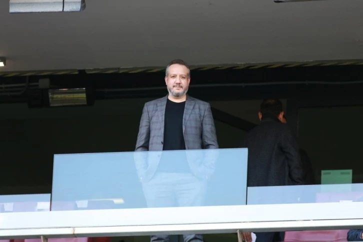 Antalya’da Bir Yiğido