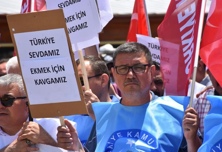 Kamu-Sen'den Maaş Zamlarına Protesto