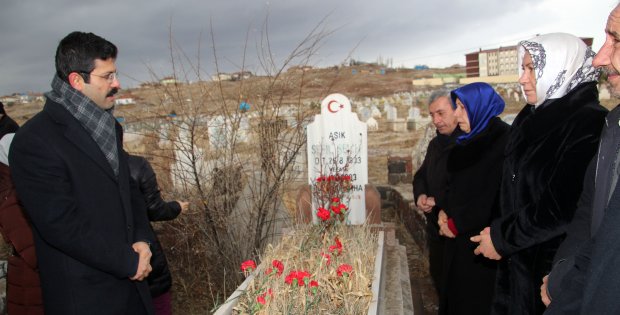 "AŞIK SEFİL SELİMİ" MEZARI BAŞINDA ANILDI