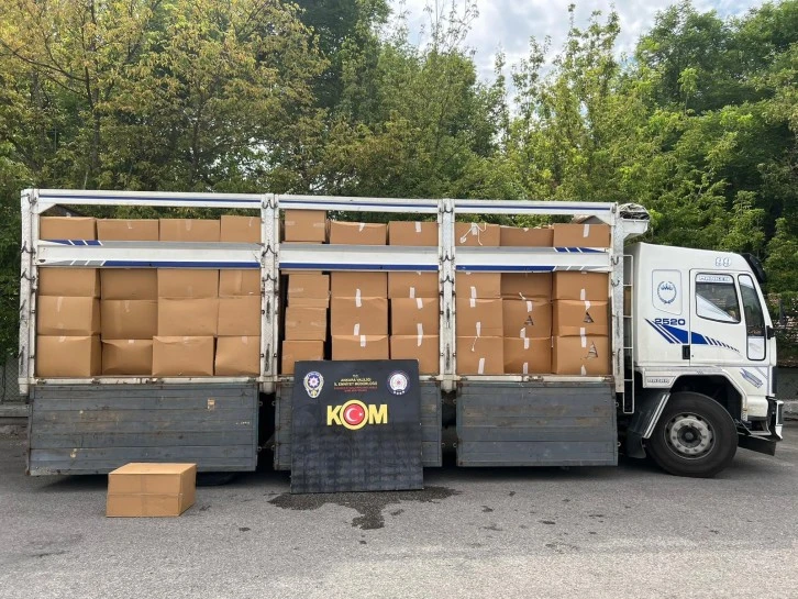 280 Bin Kaçak Sigara Ele Geçirildi