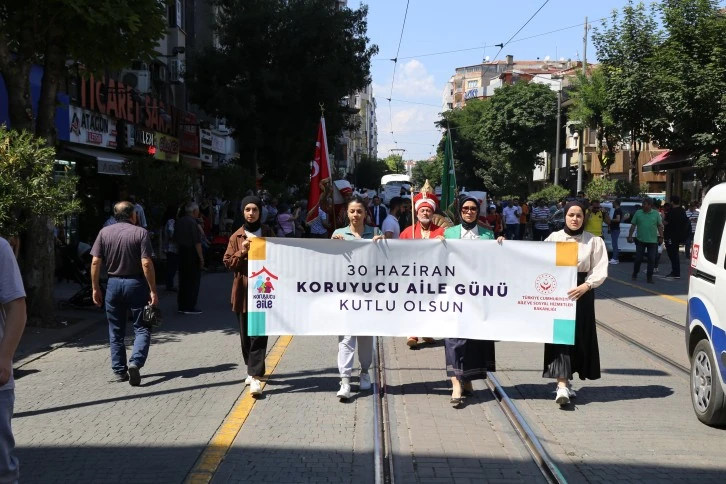 Koruyucu Ailelerden Farkındalık Yürüyüşü