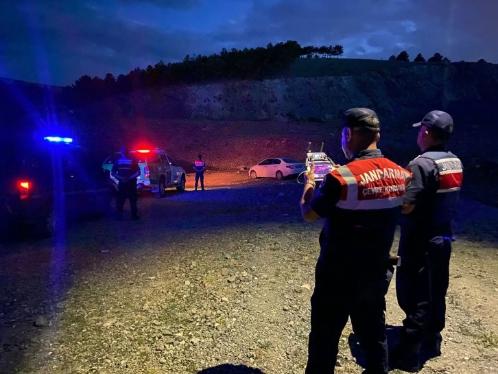 Kaçak Avcıların Peşine Dronla Düştüler