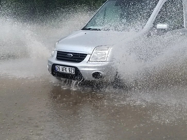 Yağmurlu Havalar Geri Döndü