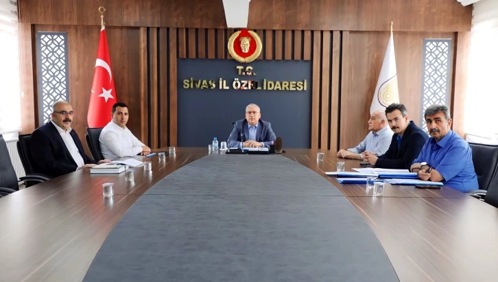 Vali Şimşek İl Özel İdaresini Ziyaret Etti