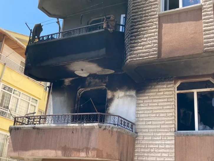Televizyon Patladı Apartman Alev Alev Yandı
