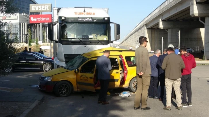 Tatile Gelen Aile Geçirdikleri Kazada Can Verdi