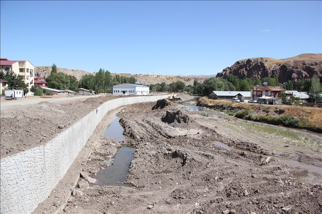 ZARA´da KIZILIRMAK TAŞKIN KORUMA İNŞAATI