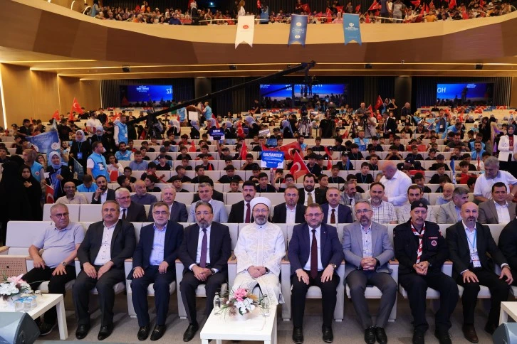 Erbaş: İstiklalimiz Ahlaklı Gençlere Emanet