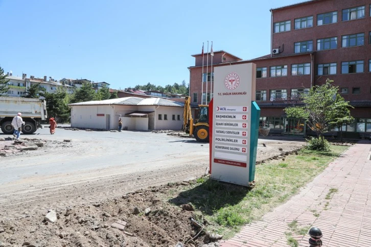 Hastane Çevresi Güzelleşiyor